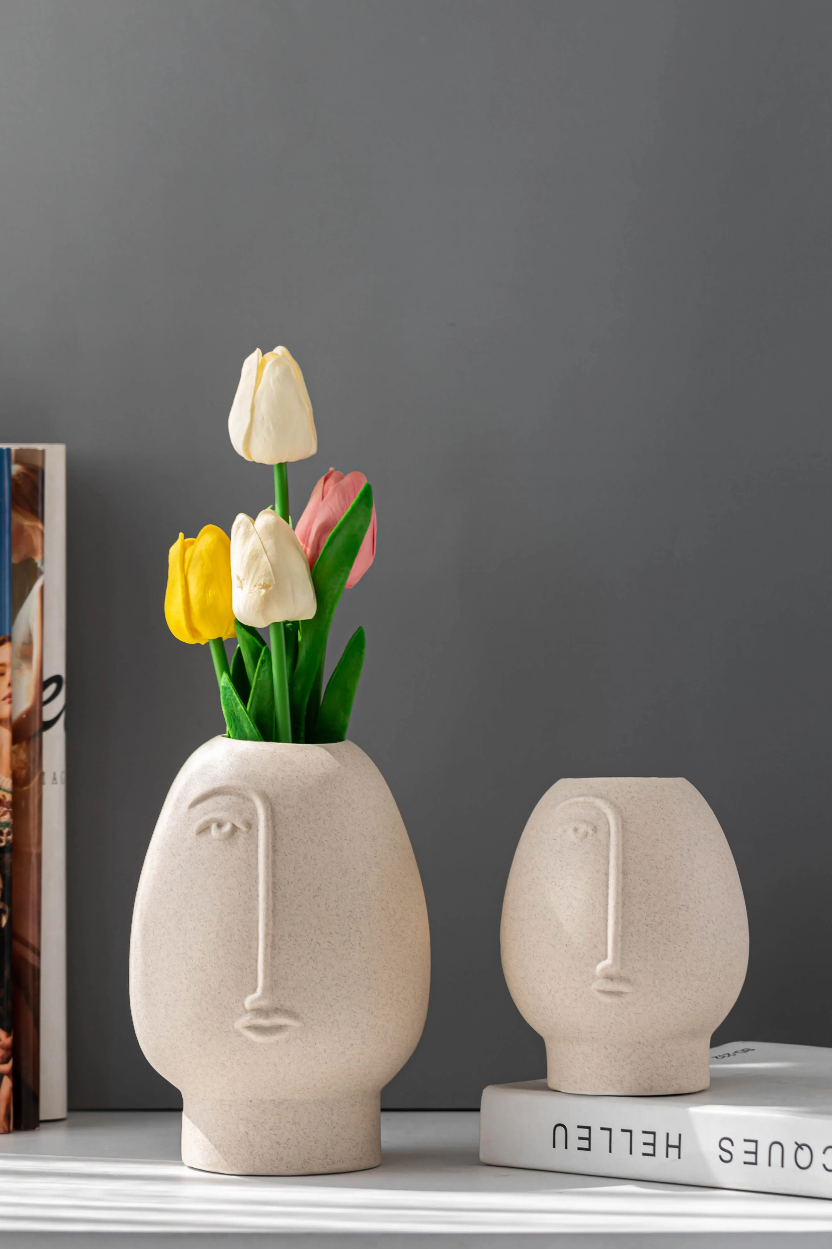 Unique Sun Face Design  Hot Sell Ceramic Vase for Home Decoration