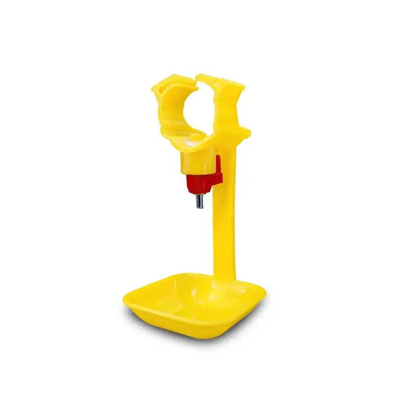 PVC Automatic Nipple Drinker Chicken Water Nipple Installation Red
