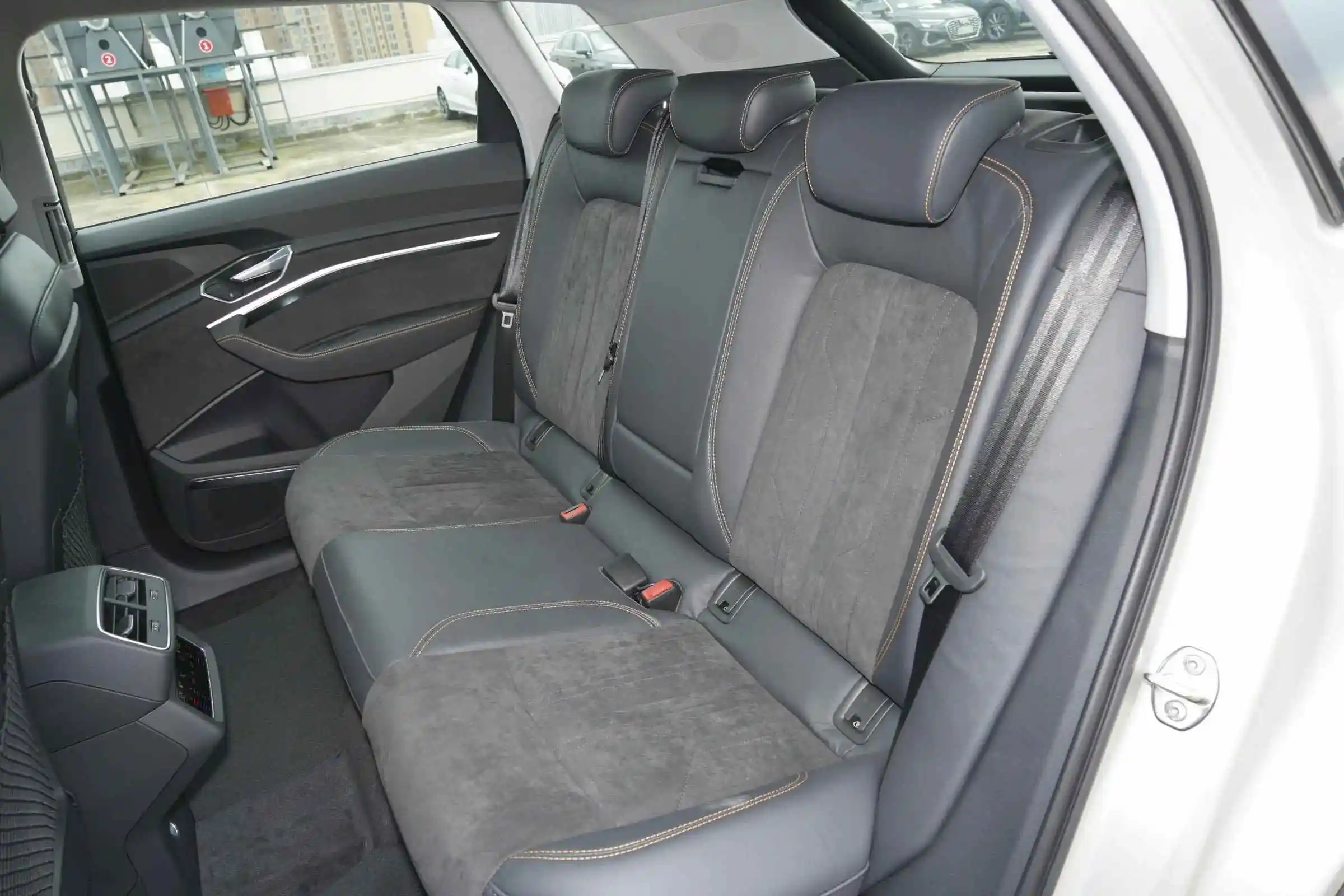 Wholesales Price 2021 Etron Quattro 0km Second Electric Used Cars In