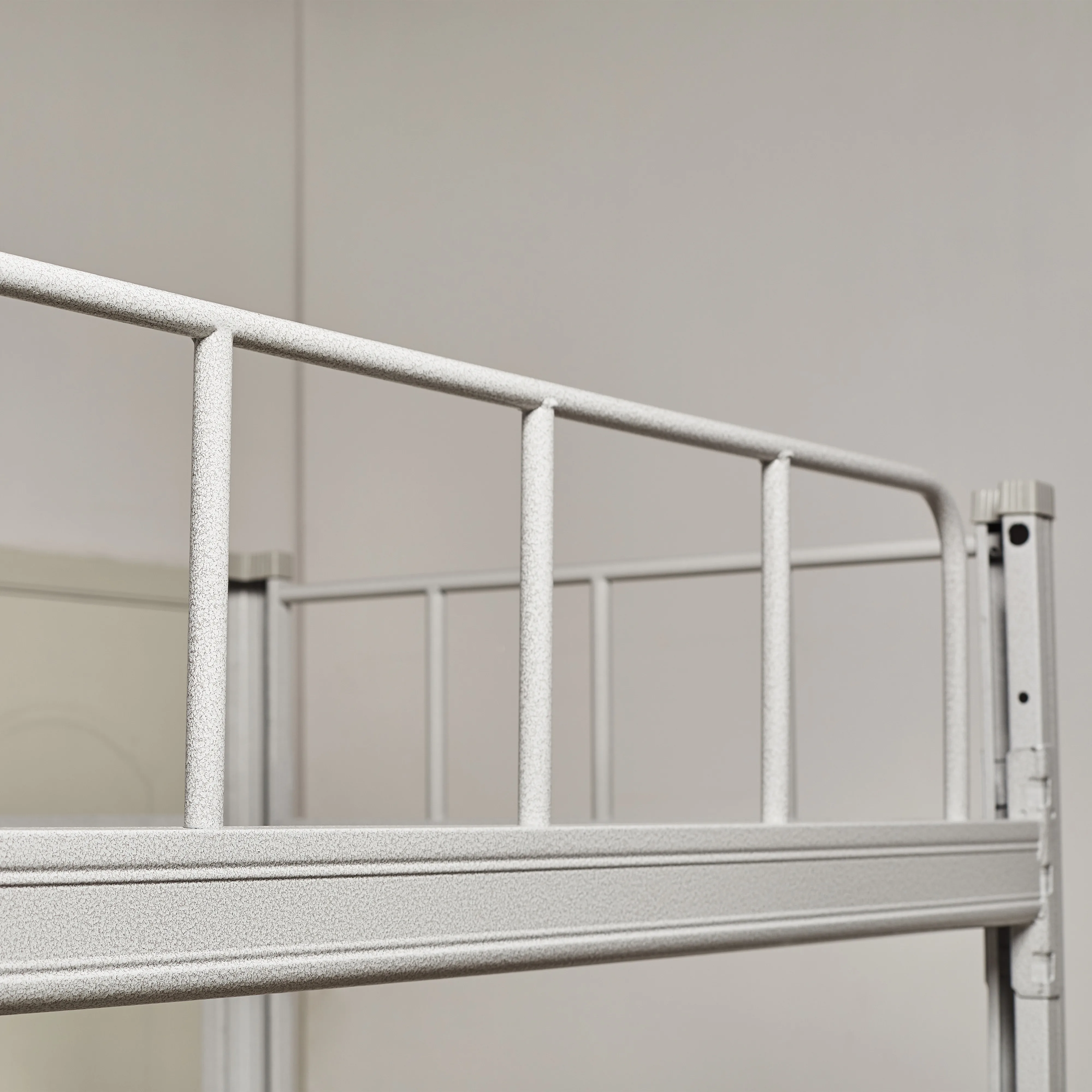 Современная школьная мебель, металлическая двухъярусная кровать с небольшим шкафом, кровать для университетской квартиры