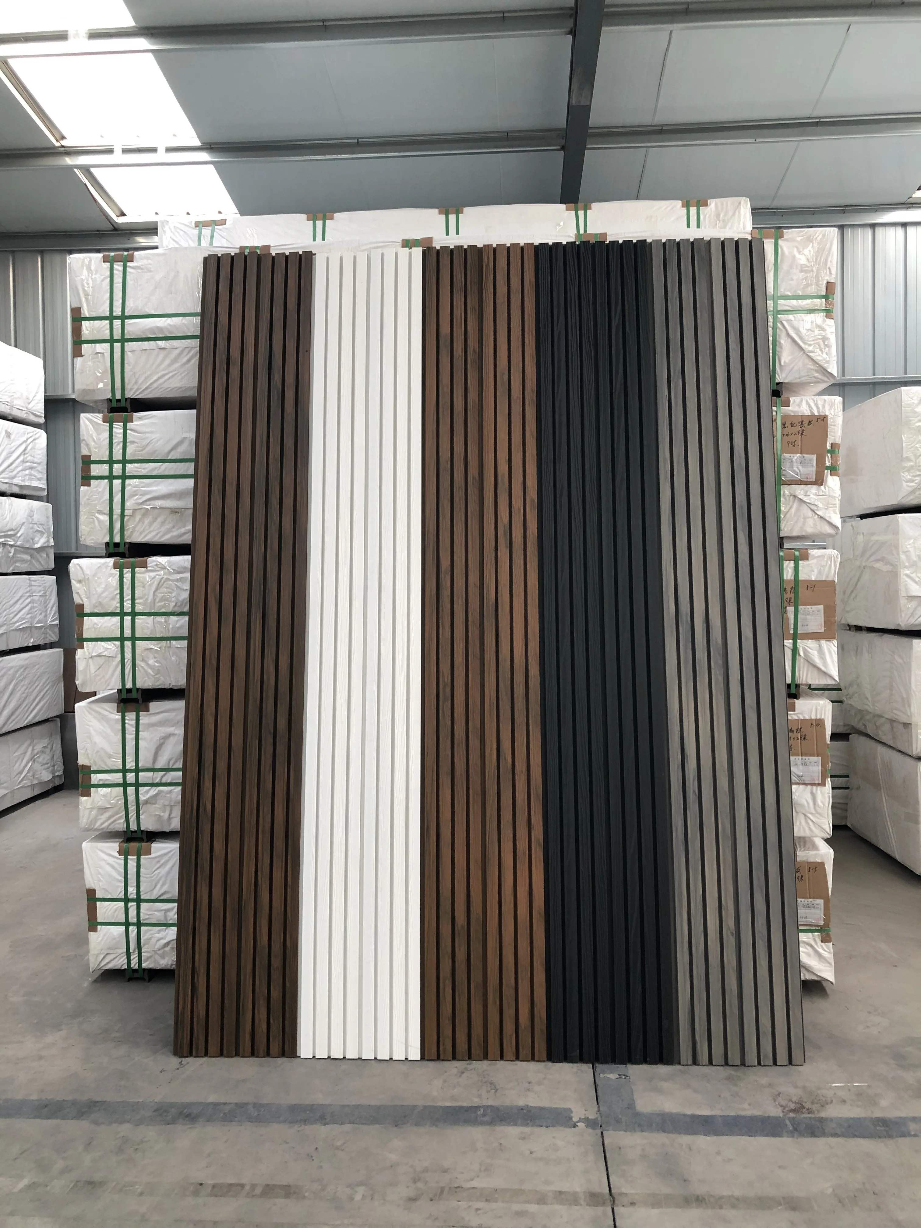 Outdoor Exterior 145*10mm Co-extrusion Panel Wooden Laminate WPC Wall Panels