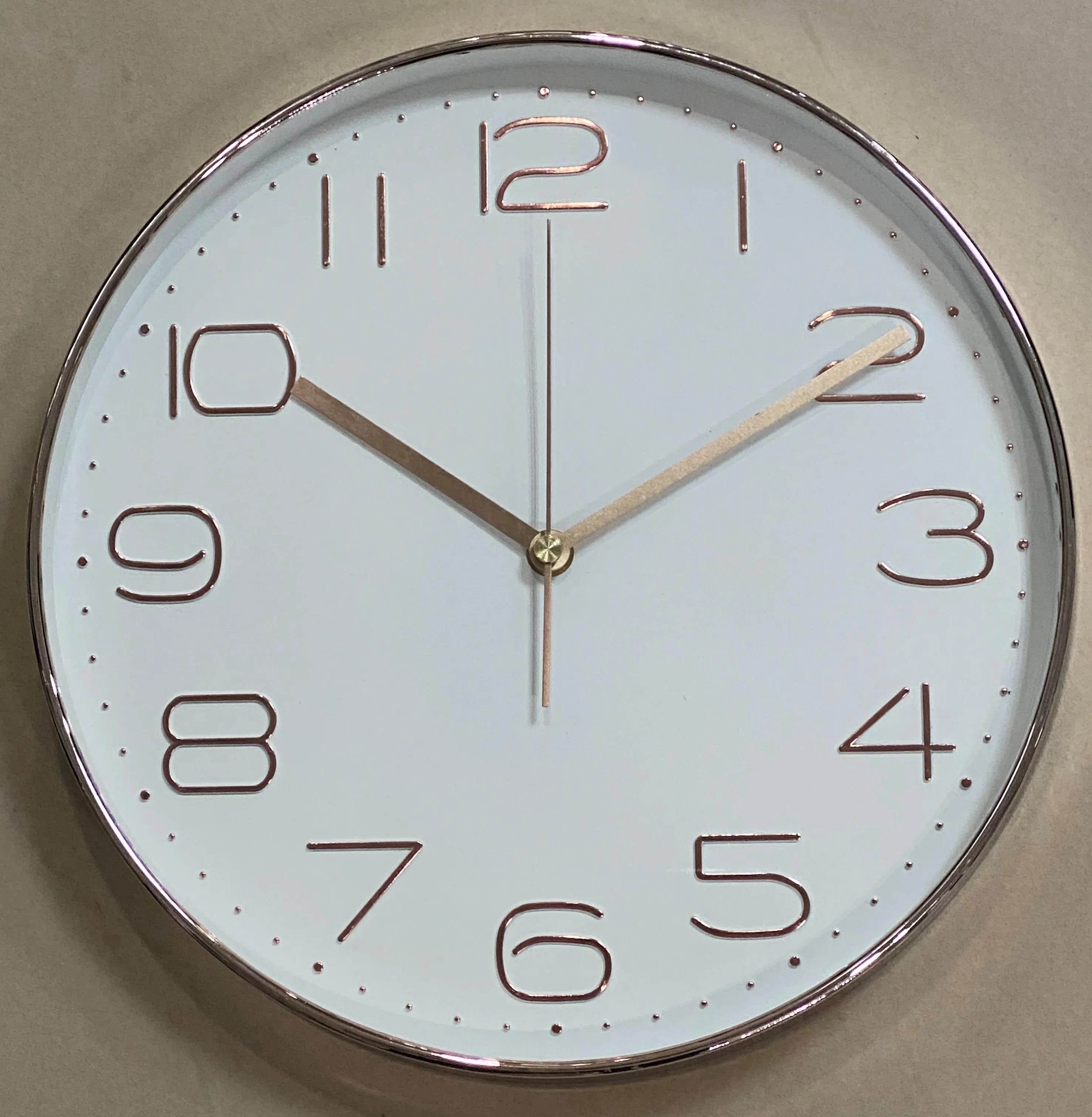 Cheap Modern Rose Gold Plastic Round Wall Clock Silent Nonticking For