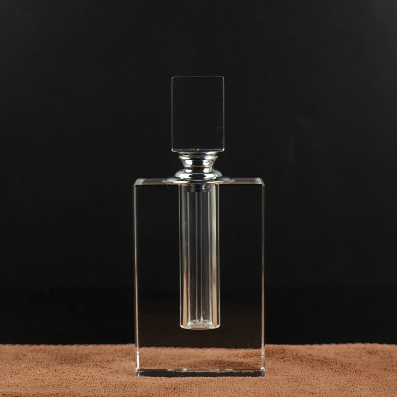 Modern Nordic Style Home Tabletop Decor Refillable Crystal Glass Perfume Bottle