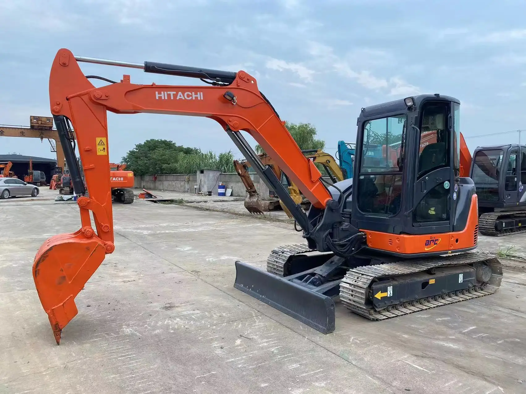 High Quality Used Hitachi ZX60U Mini Excavator with Free Shipping
