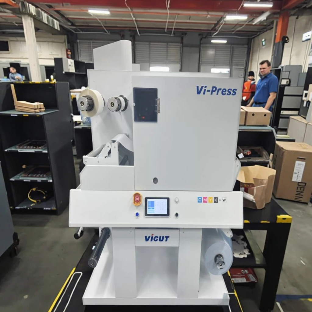 Vicut Digital Roll Label Printing Machine CMYK+white Toner 5 Colors Roll Label Printer  for Commercial Use