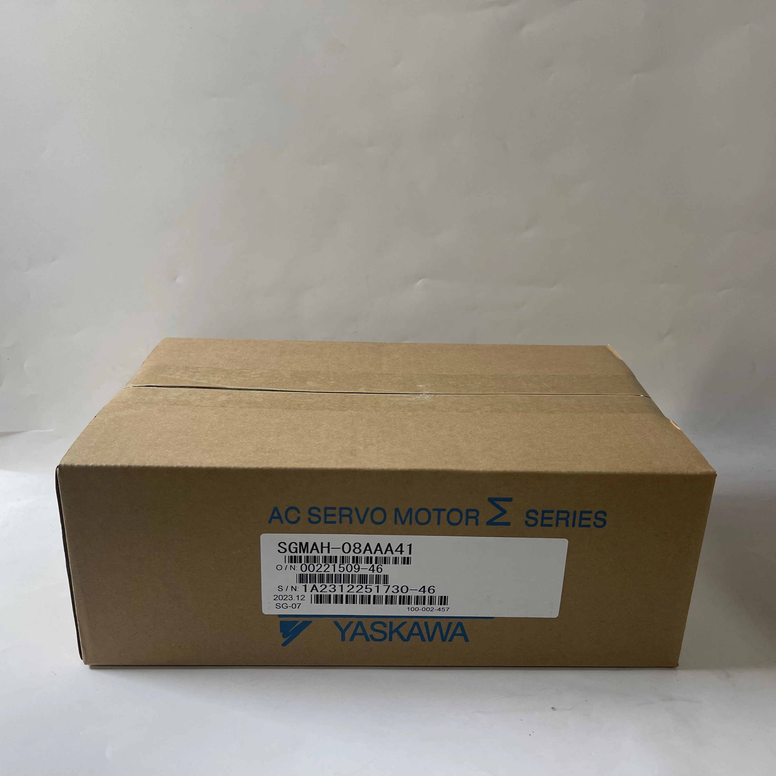 YASKAWA AC Servo Motor SGMAH-08AAA41 YASKAWA AC Servo Motor SGMAH-08AAA41