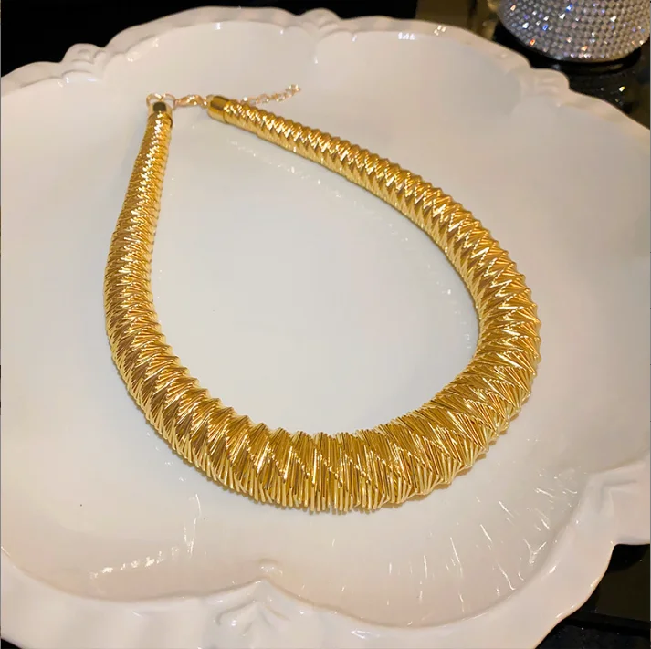 Simple Chunky Heavy Metal Twisted Snake Bone Collar Choker Necklace for Women Spiral Big Chain gold Jewelry punk Bracelet set