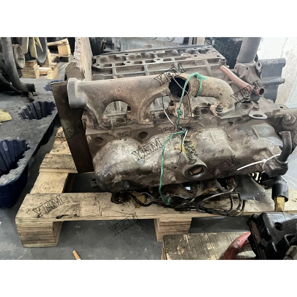 For Kubota V2203IDI Complete Engine Assy Used 5