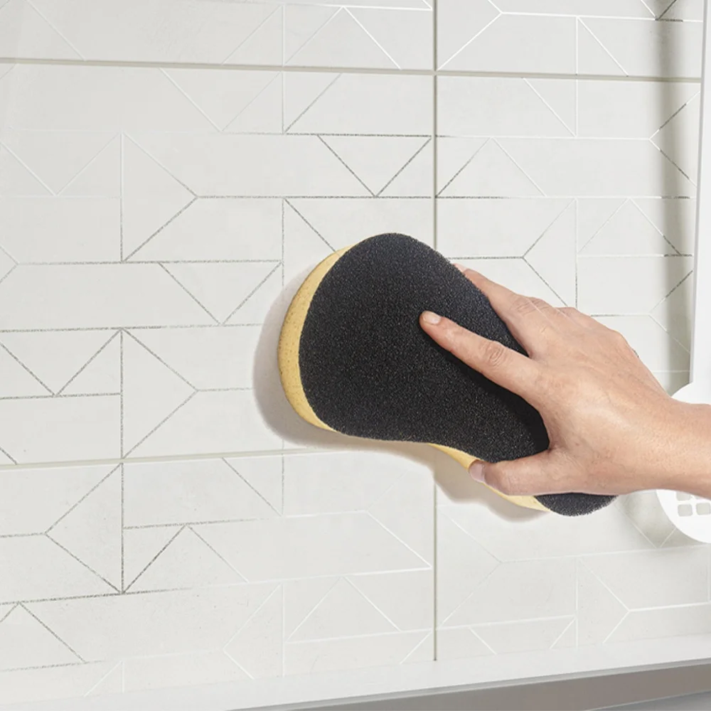 Сжатая губка для мытья автомобиля