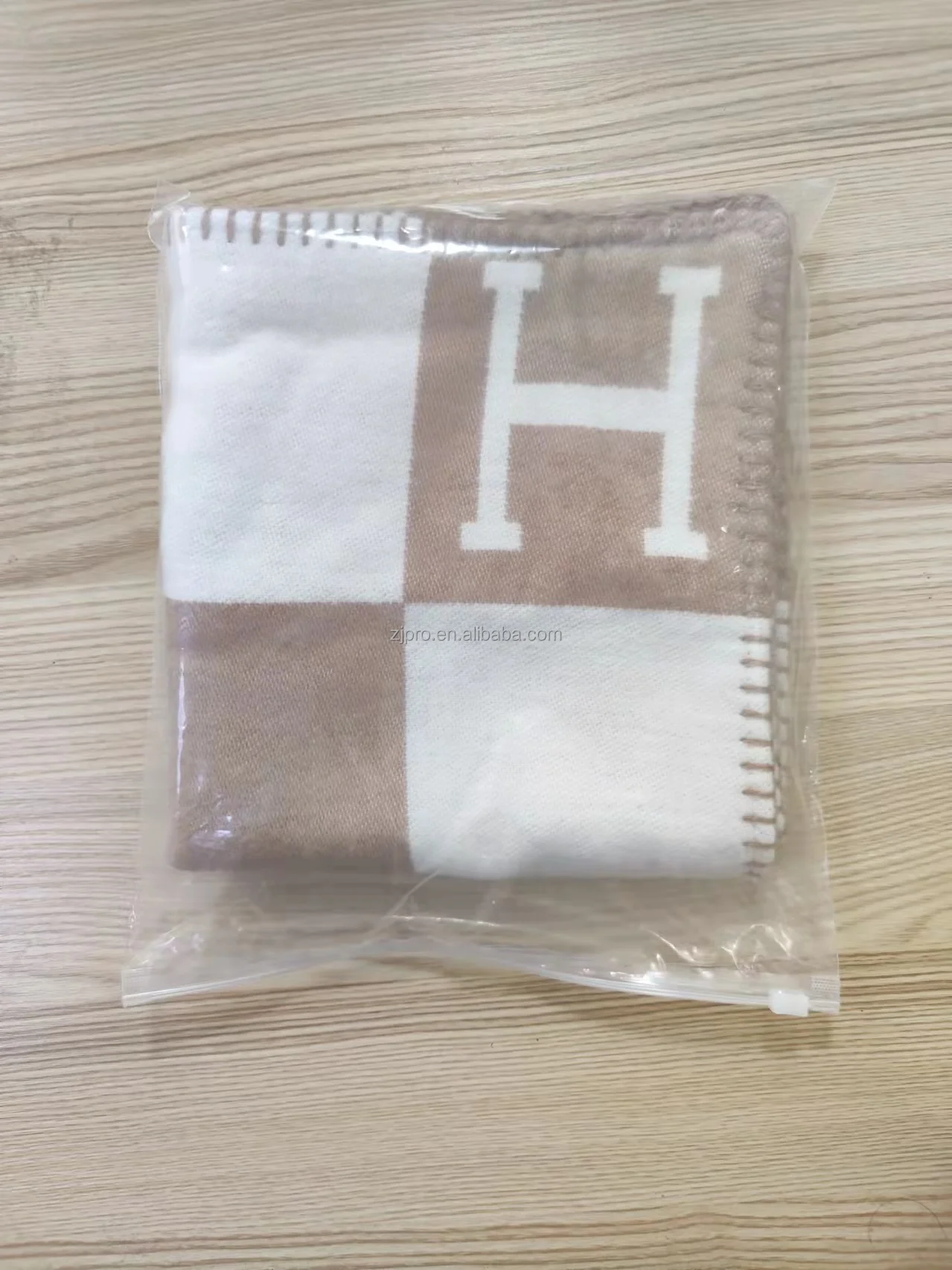 2023 Classic Luxury H Letter Throw Blanket Turkish Cashmere Wool Shawl