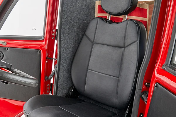 Полностью закрытый-мобильность-скутер закрытый мобильный салон Электрический скутер без лицензии