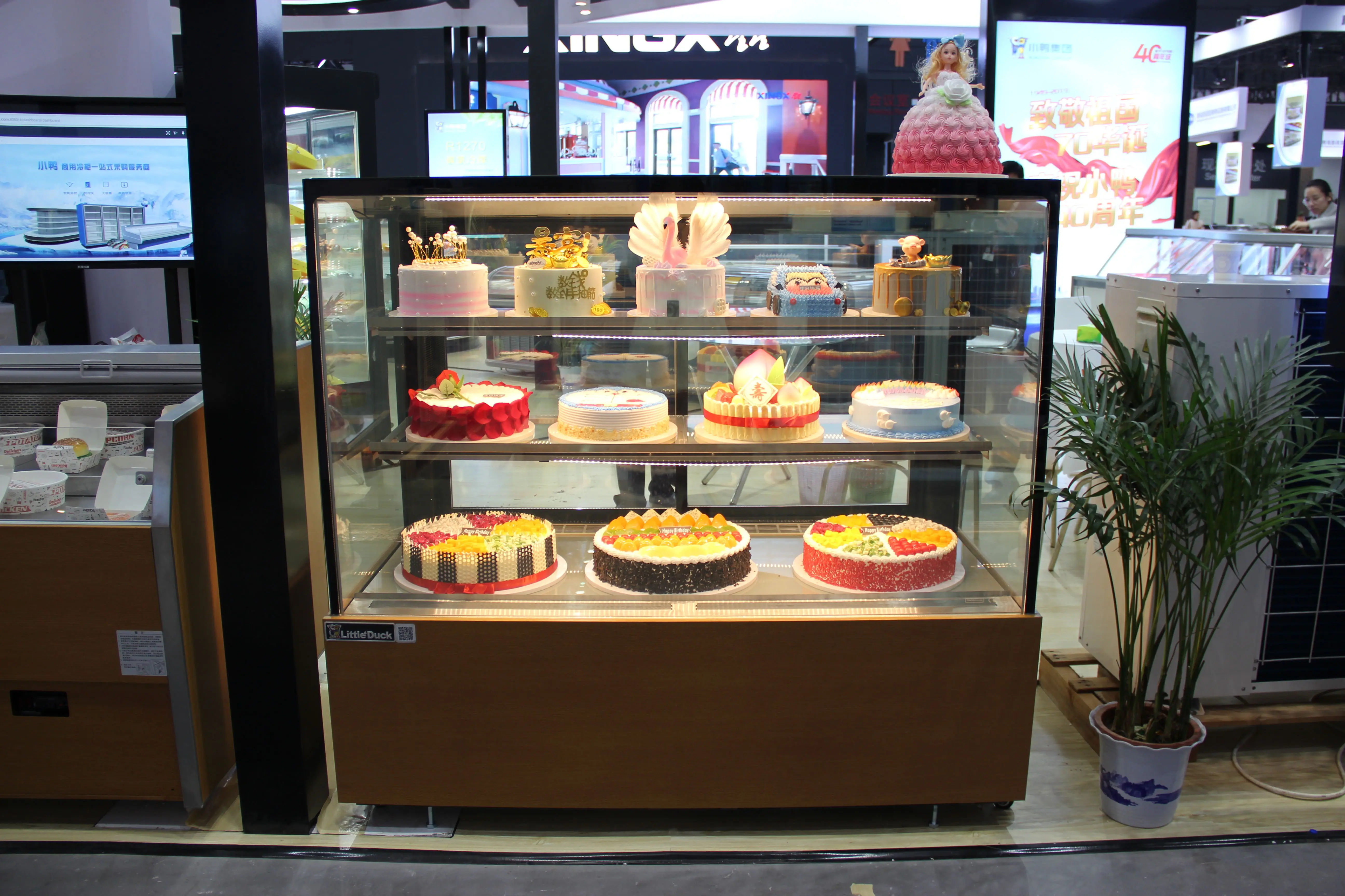 Refrigerated Cake Showcase Cake Fridge Glass Freezer Fresh Freezer Supermarket Freezer Cooler Display Case