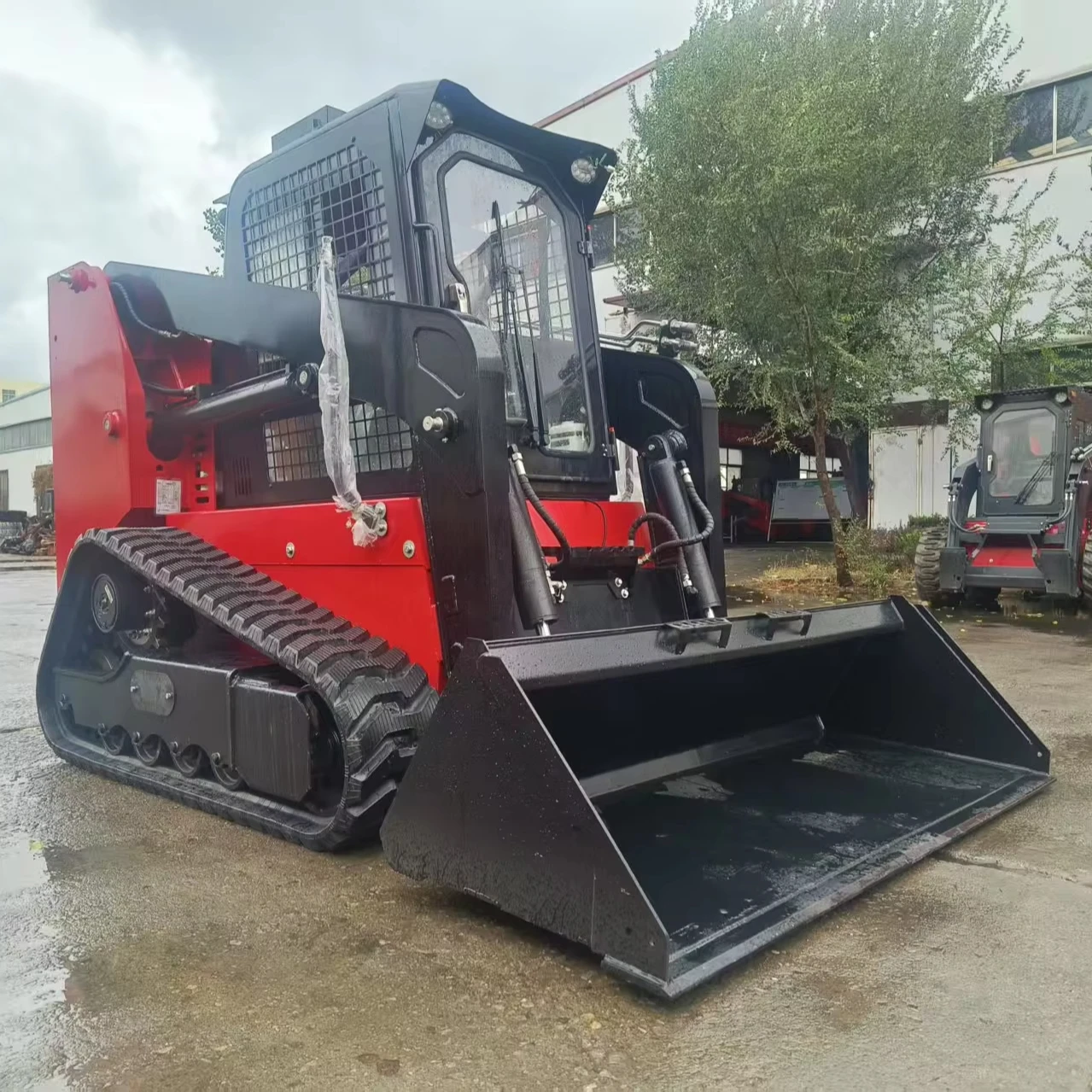 HIGHTOP 4300kg CE/EPA/Euro5 Hjuldreven Diesel Minilastemaskin med Hydraulisk Skid Steer Maskin