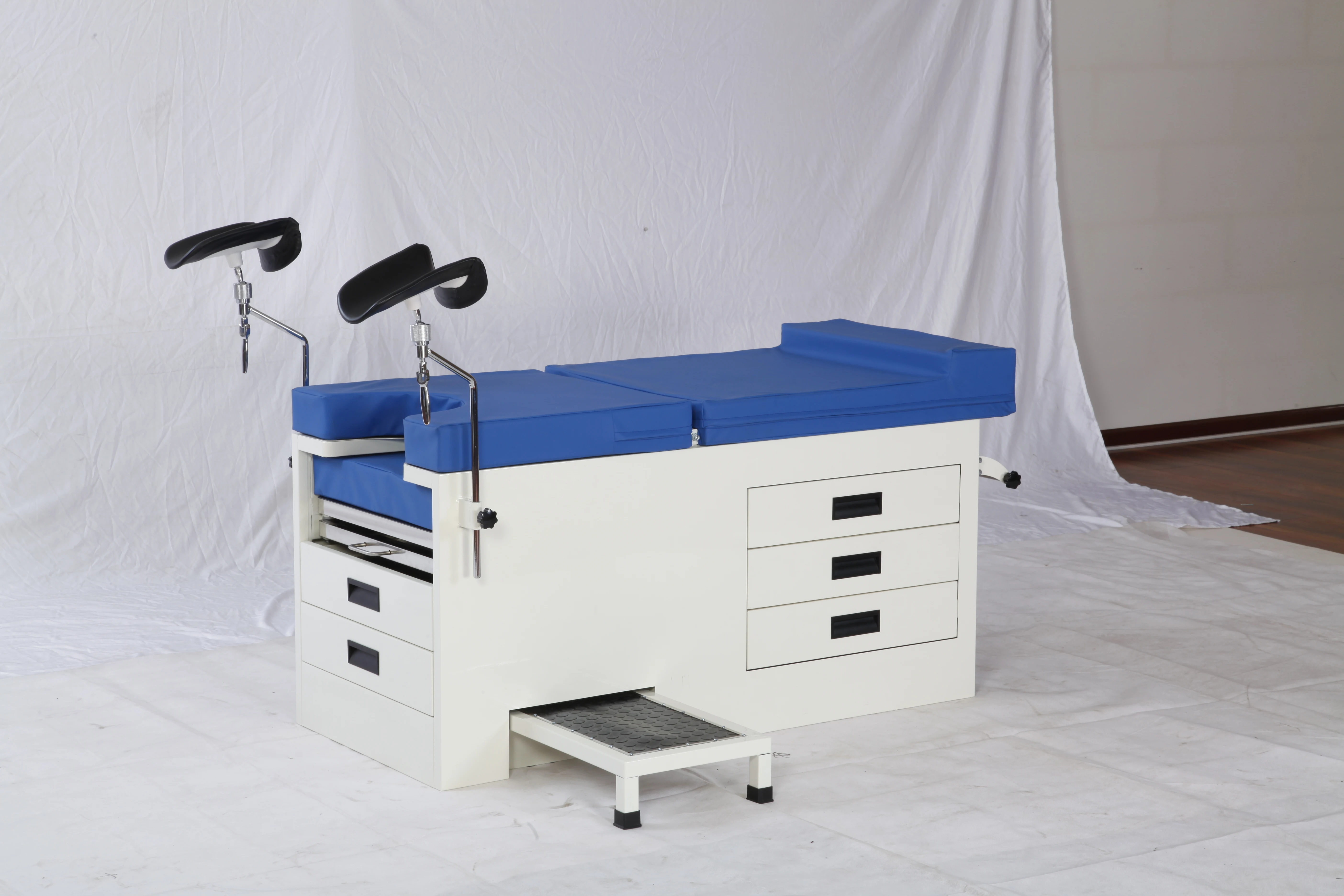 Luxury Obstetric Bed with Drawers and Battery and Plug Hospital Delivery Bed