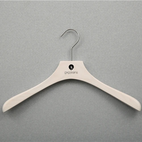 Luxury Cloth Hanger White Wood Clip Hanger Non Slip Boutique Wooden