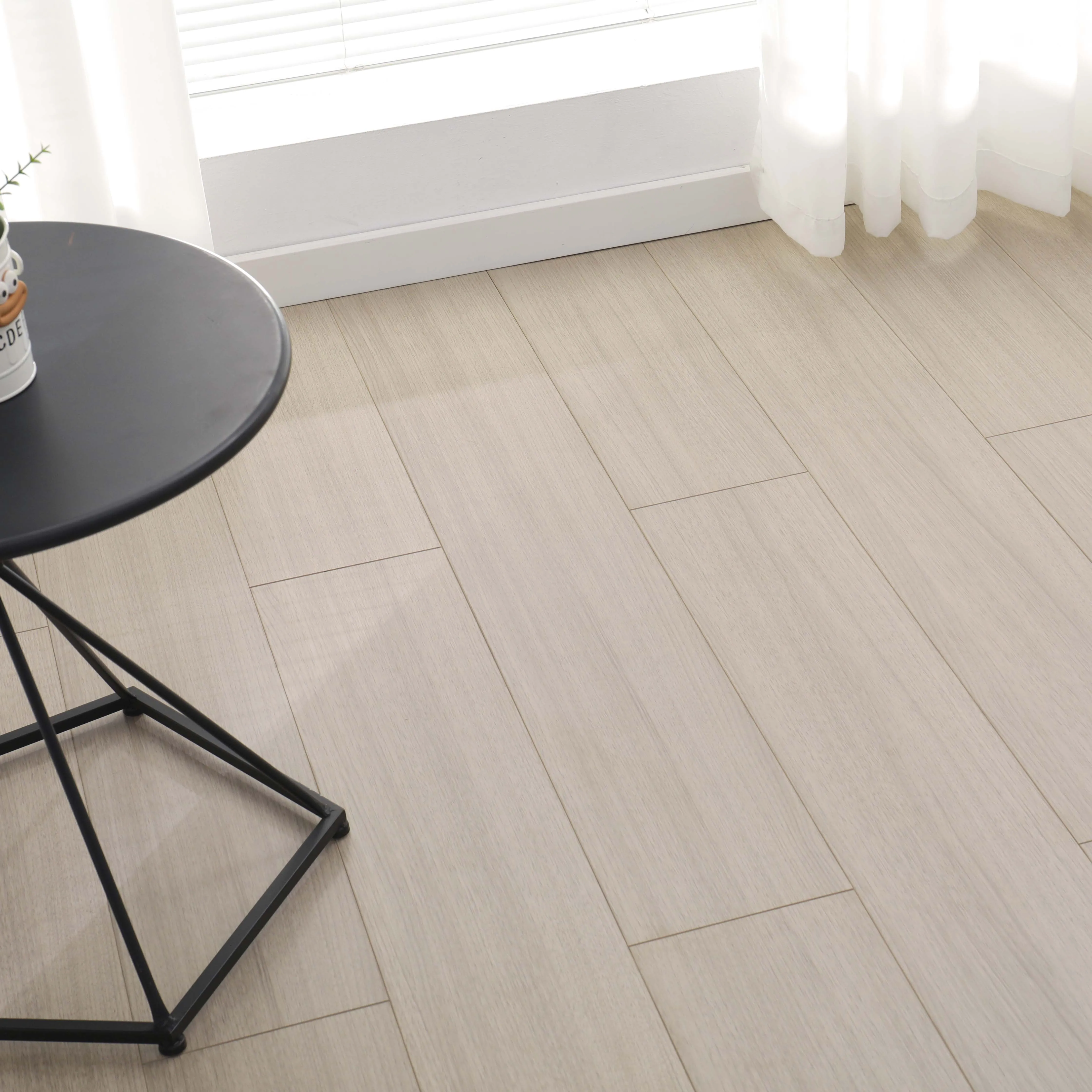Rich Texture, Modern and Simple, Wood Flooring for House Wear-resistant