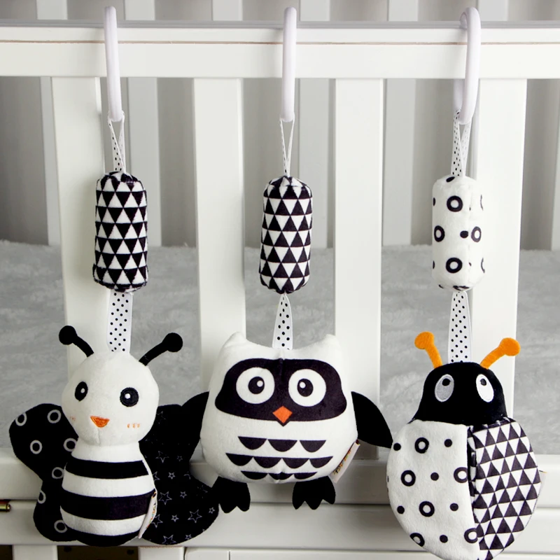 New black and white wind bell insect modeling bed hanging baby hanging toys N010