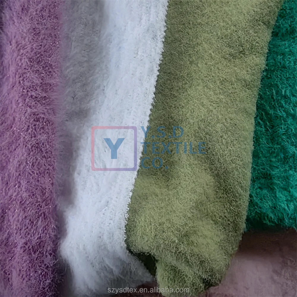 Hochwertiges 0,9 1,3 cm 100 % Nylon-Strickgarn Feder-Garn Garn für Pullover