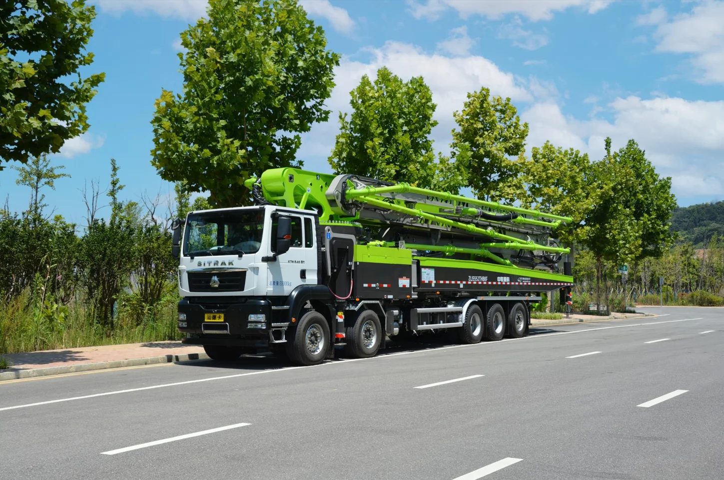 Zoomlion ZLJ5552THBKF 73X-6RZ Concrete Pump Truck - 73M Height