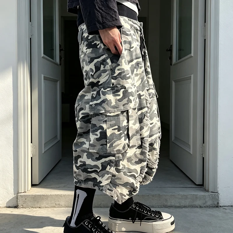 Wholesale Camo Cargo Pants Men Star Patch Distressed Baggy Wide Leg Multi Pocket Cropped Y2K Urban Streetwear Men Cargo Pants gallery 2