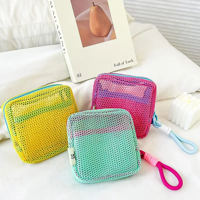 New Fashion Designs Elegant Makeup Bags Custom Logo Mesh Small Lipstick Storage Pouch Portable Handl