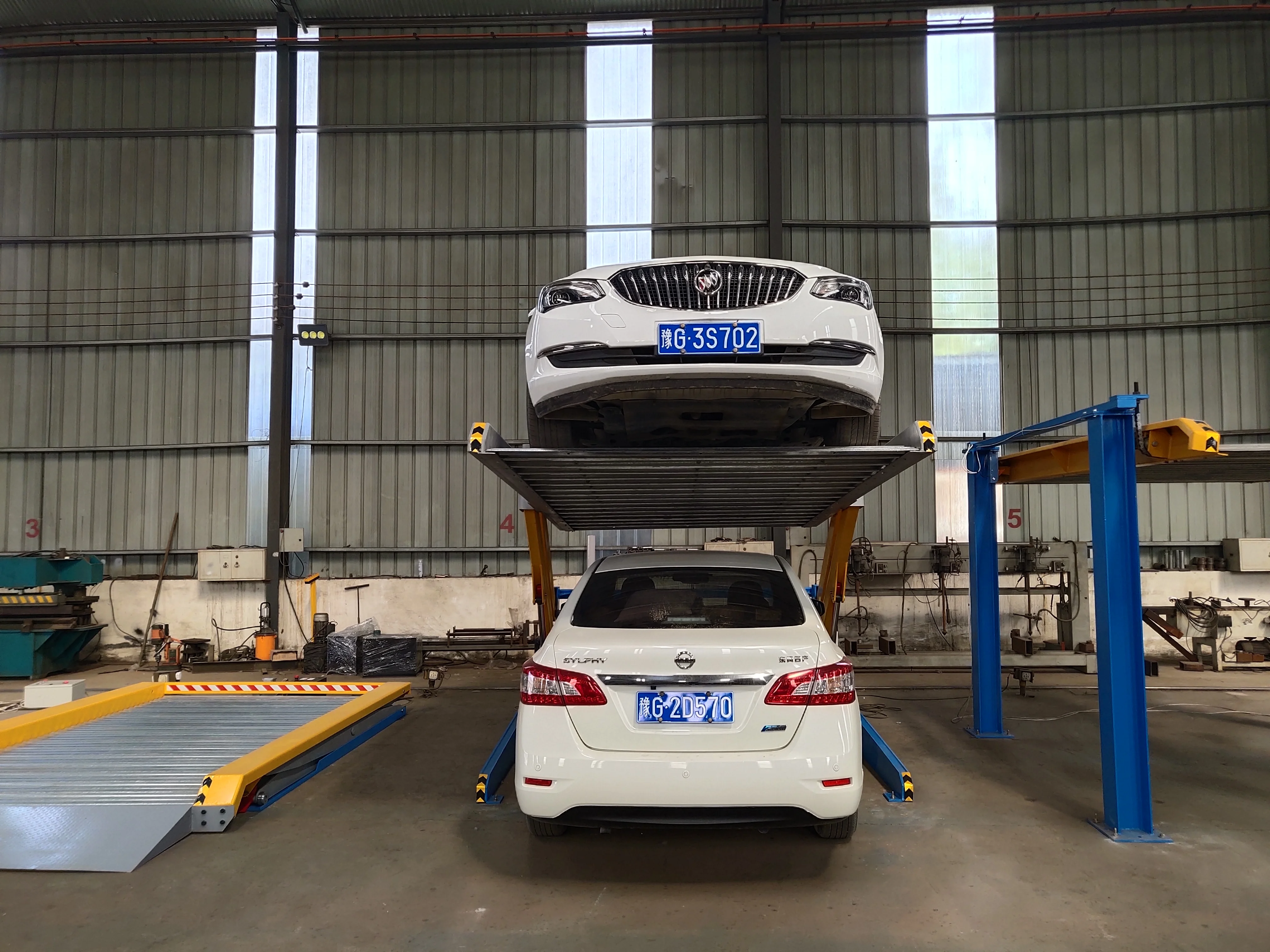 Hydraulic Car Lift - High Safety for Underground Parking