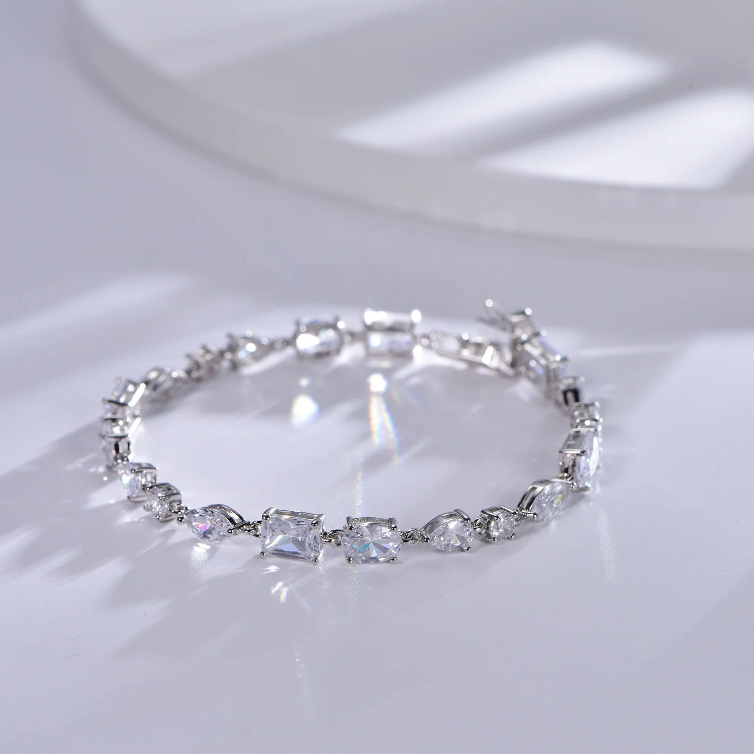 Hot Sale 5A Cubic Zirconia CZ Tennis Chain Bracelet Classic Shiny Crystal Tennis Bracelet for Women