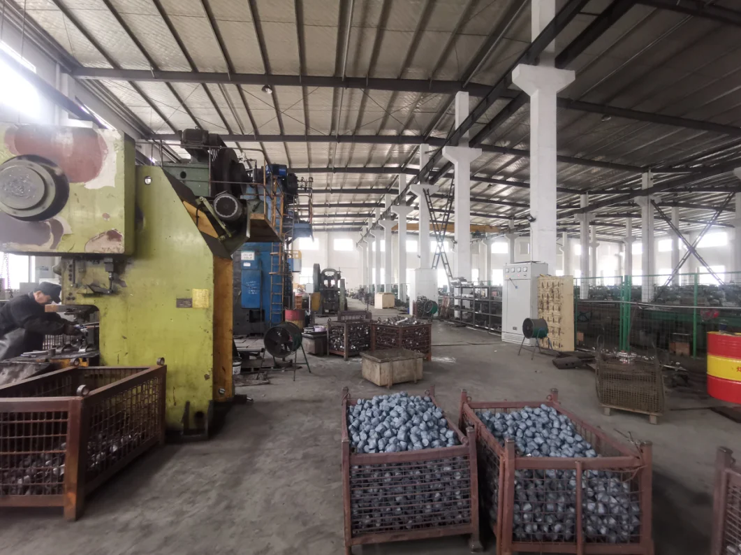 Seamless Straight Reducing Tee SCH40 DN50 ASTM A234 WPB Butt Joint ASME B16.9 Pipe Fittings