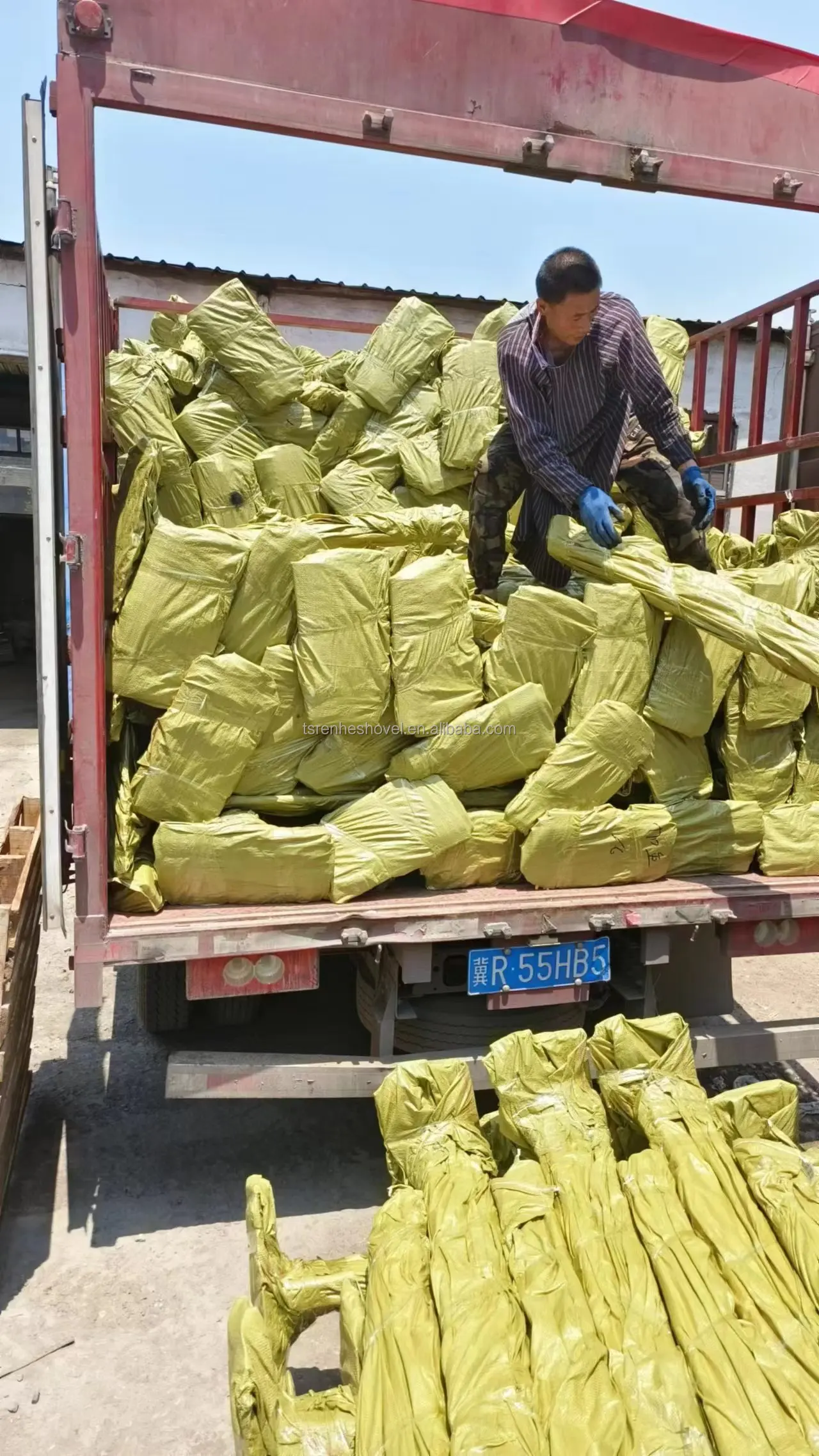 product hot sales garden farm tools  metal  lawn leveling  leaf  rake  with long handle-8