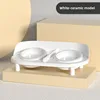 Modèle en céramique blanc