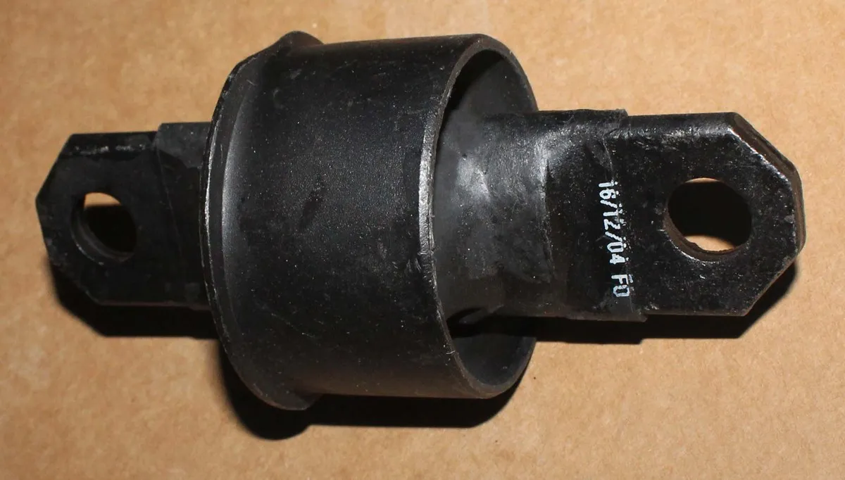 98AG5K896AB Rear Knuckle Trailing Arm Bushing for — 2