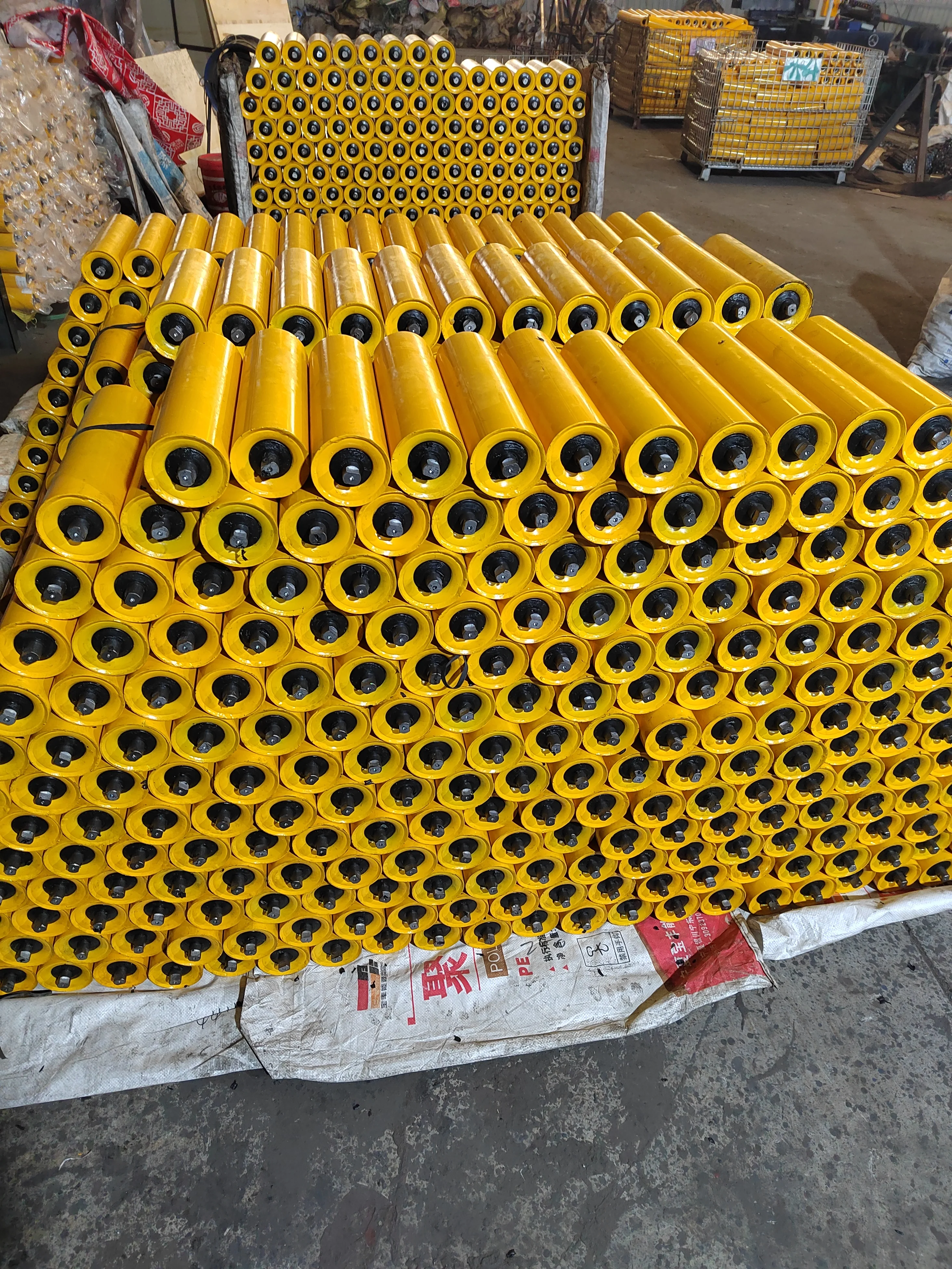 Factory OEM Coal Mine Carrying Roller Conveyor Price