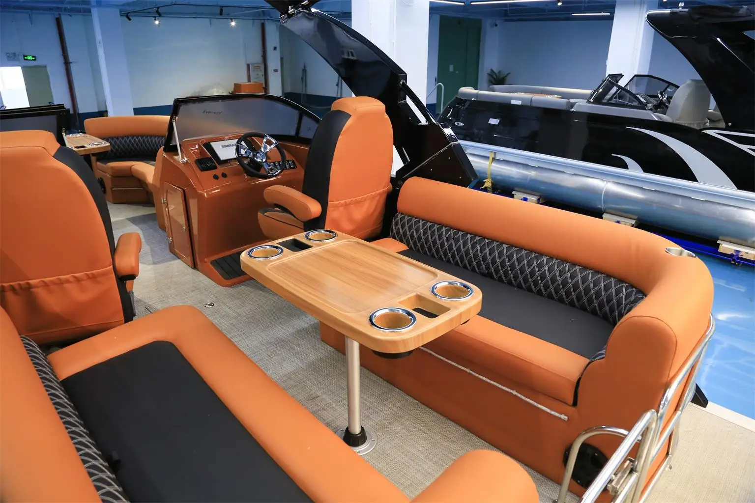 6.5m Luxury Pontoon Boat 6.5m Luxury Pontoon Boat
