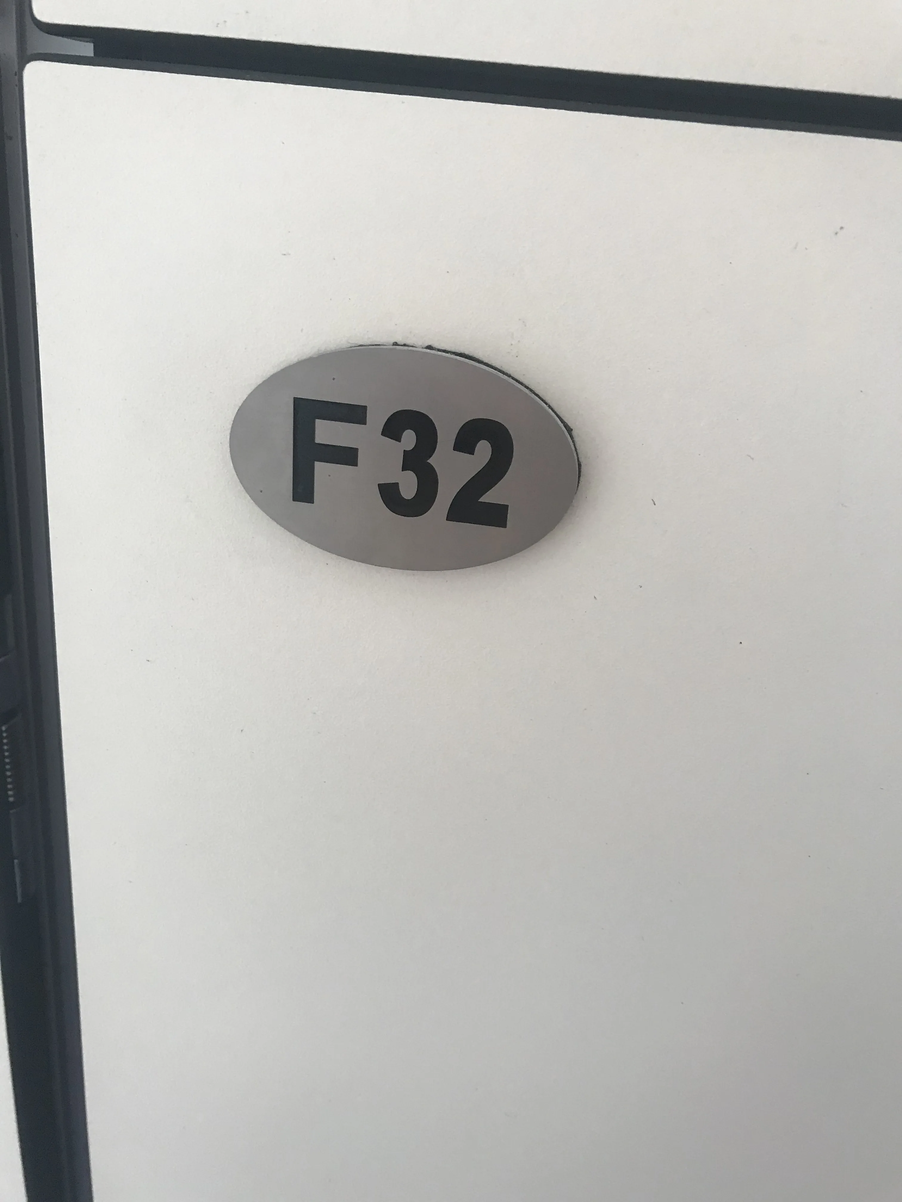 푸메이화 9도어 맞춤형 무키 코인 잠금 체육관 사물함 알루미늄 프레임 HPL 소재 보관함 컴팩트 라미네이트| Alibaba.com