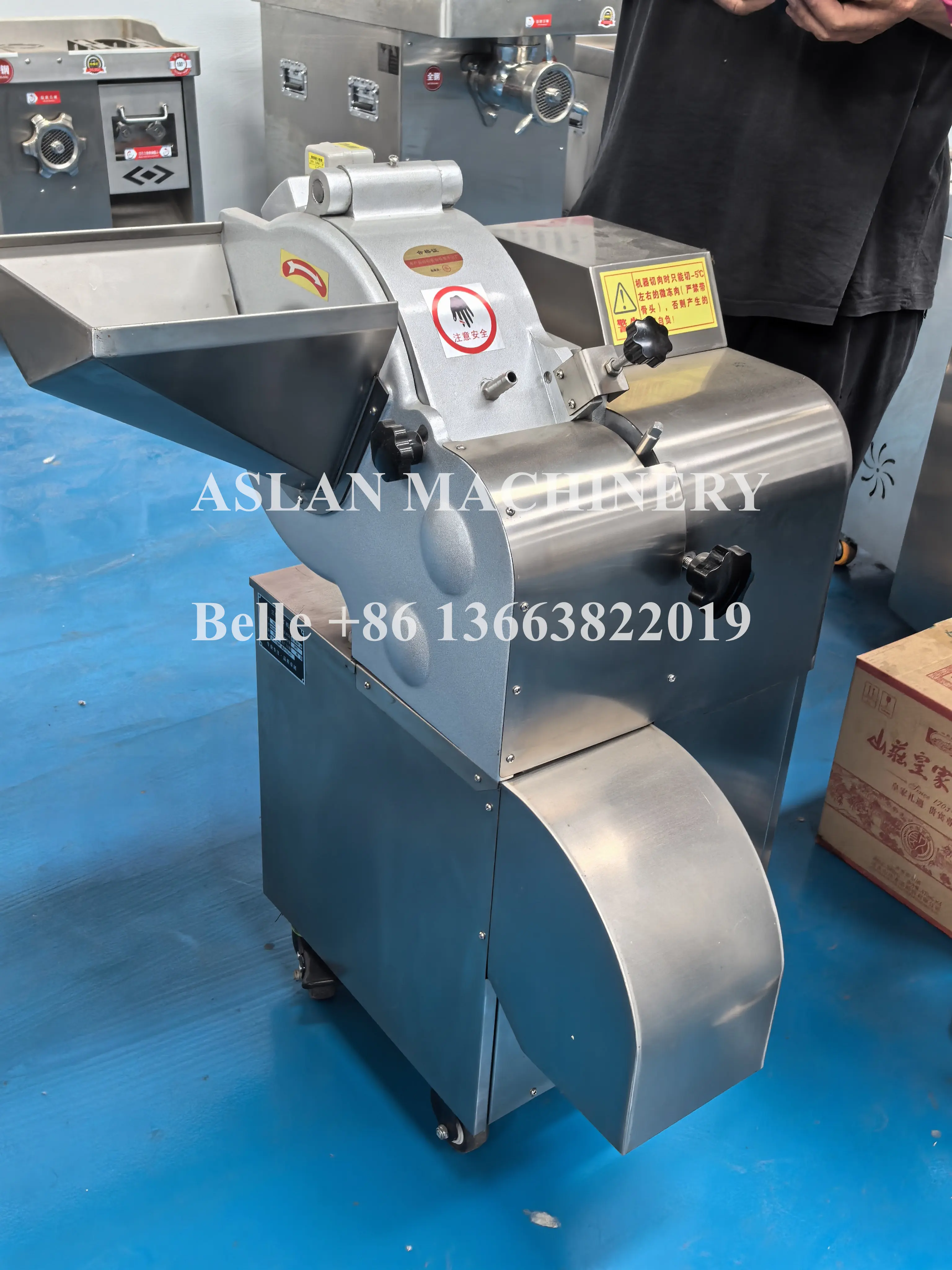 Factory Price Ginger Onion Dicing Machine Cassava Cutting Dicer Machine Carrot Onion Cube Chopper Machine