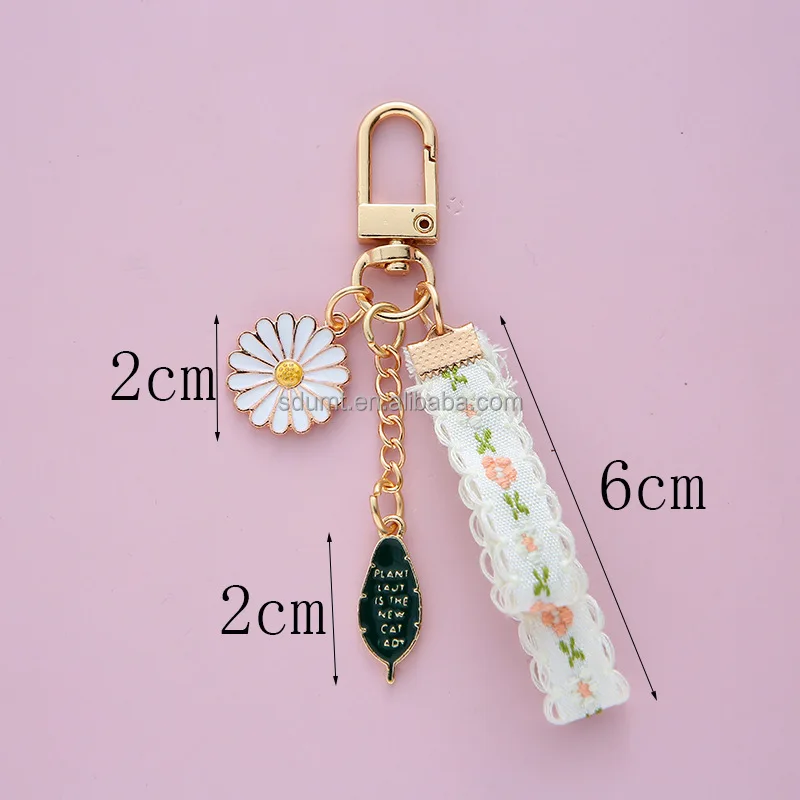 Daisy Keychain Fashion Luxury Lace Bow Key Chain Leaf Flower Keyring ...