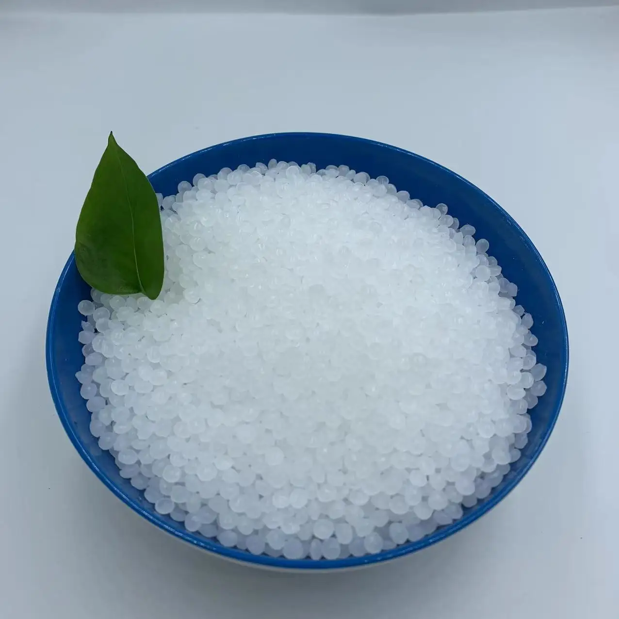 The Fine Quality Polyethylene Hdpe 8008h/6097 Virgin Pead Granules Hdpe Plastic Raw Materials Injection Moulding