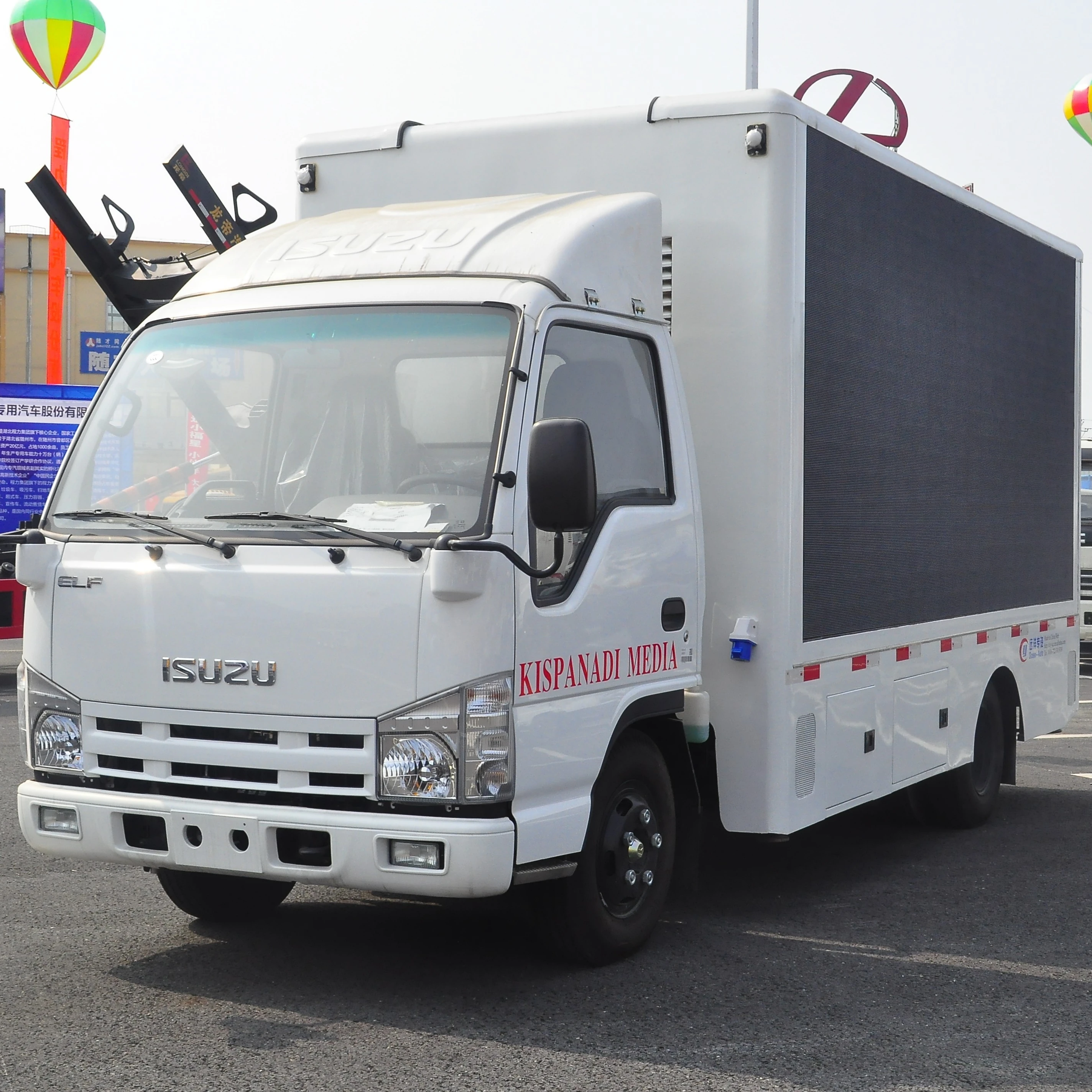 Isuzu 3 côtés écran LED Mobile camion, véhicule d'affichage à LED - Chine Écran  LED camion et véhicule prix