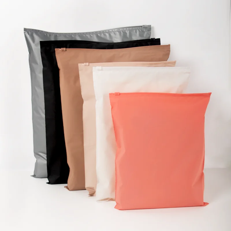PVC Plastic Custom Logo Matte Frosted Clothing Packaging Zip Lock Ziplock Bags Poly Zipper Bag for Clothing