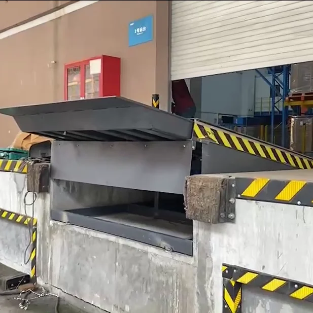 Hydraulic Telescopic Dock Leveler with Extendable Lip Heavy Duty Loading Platform Dock Ramp for Container and Warehouse