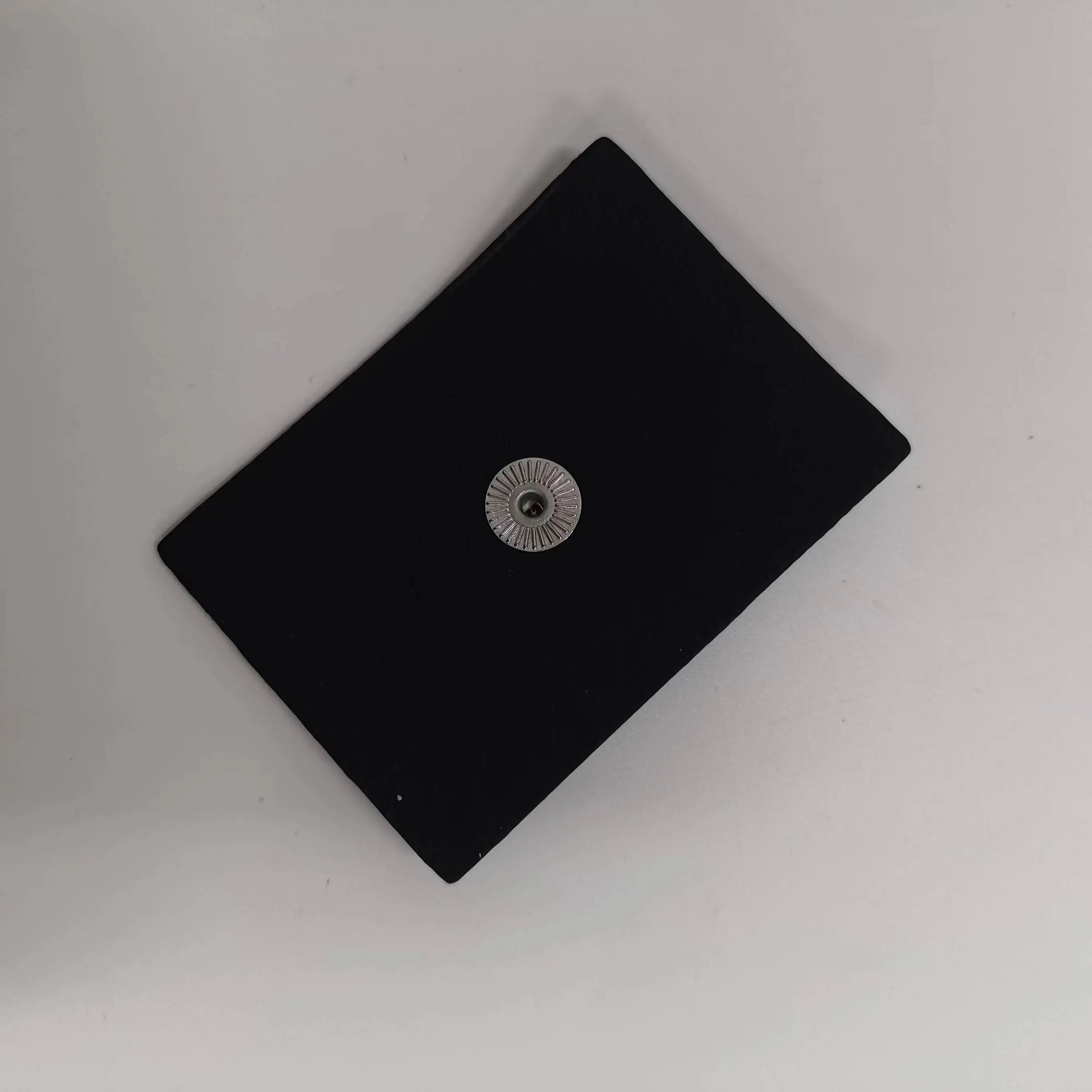 ESD проводящий срез из углеродной кожи с кнопкой для простыни