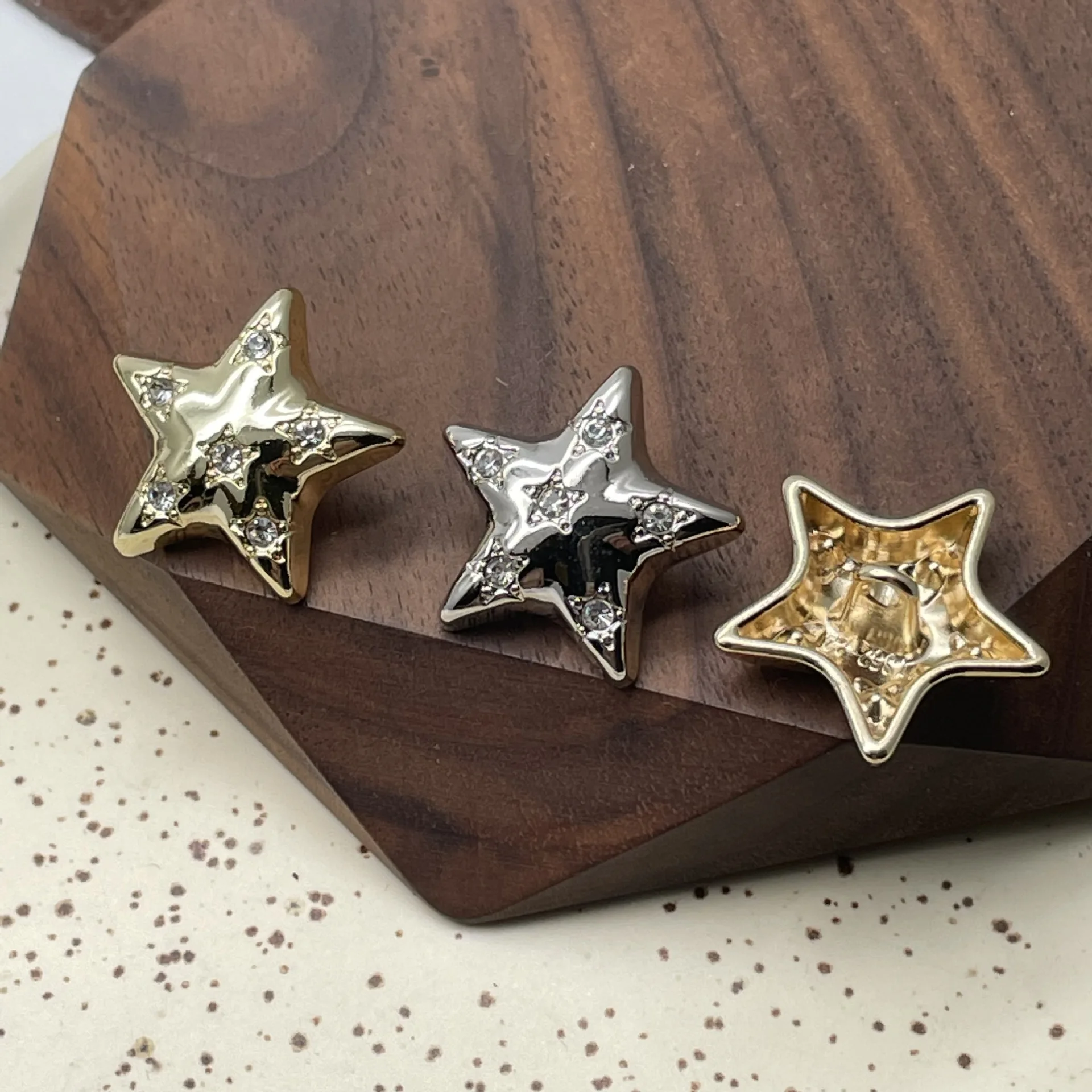Personality Inset Diamond Five Star Button Sew on Dress Simple Gold Silver Star Shaped Metal Shank Buttons for Jeans Jackets