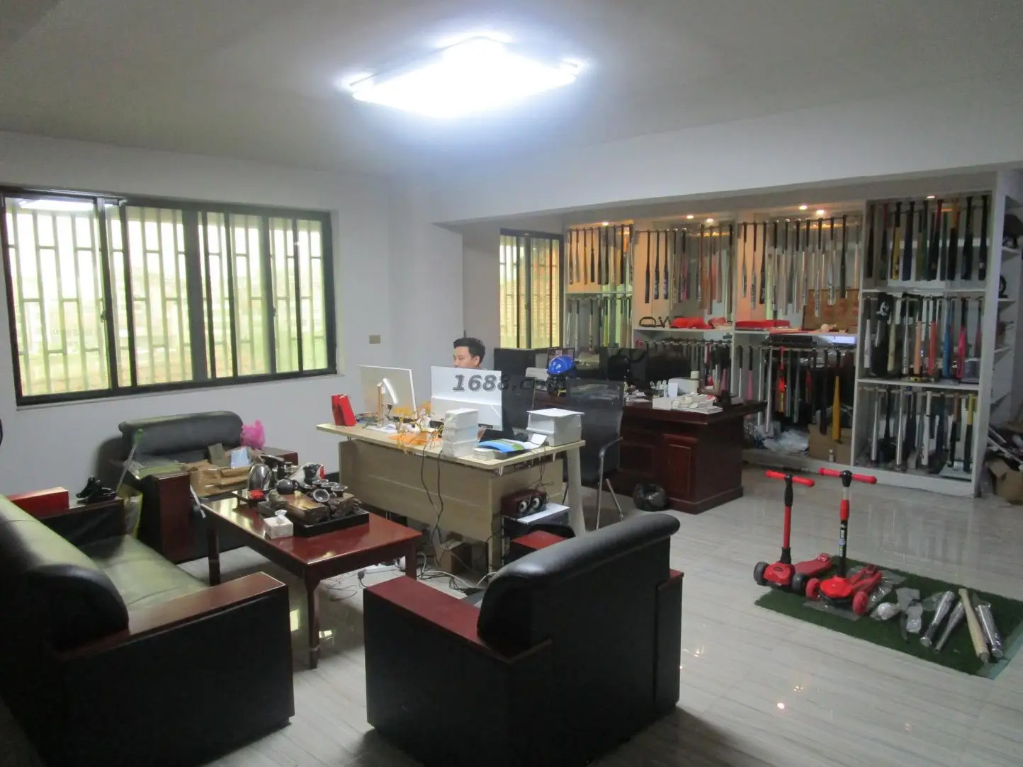 Yiwu Jianhai E-Commerce Co., Ltd. 2