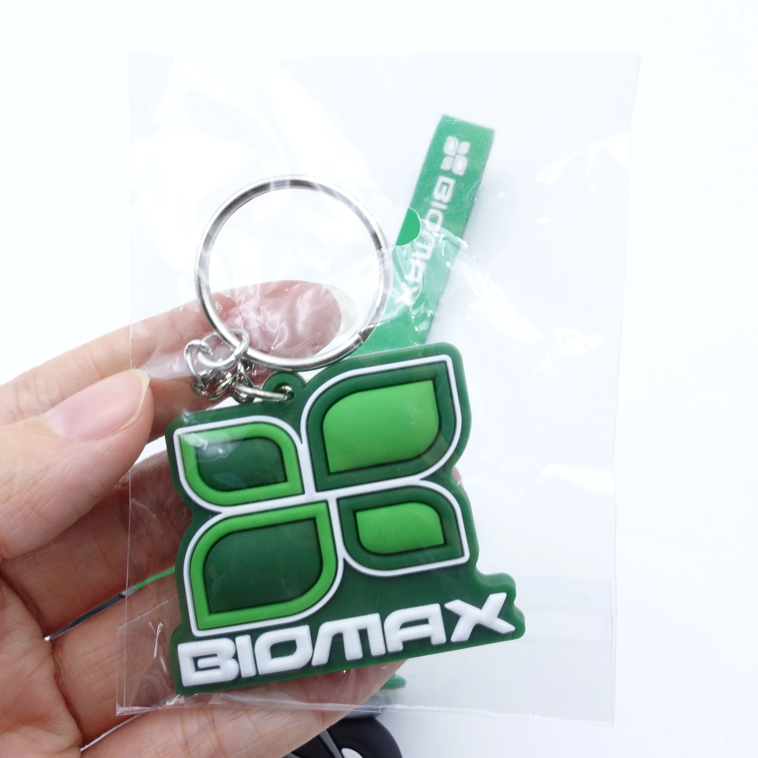 Custom 2D Soft Pvc Keychain Rubber Keychains Silicone Keyring Personalized Logo Custom Green Nfc Key Chain