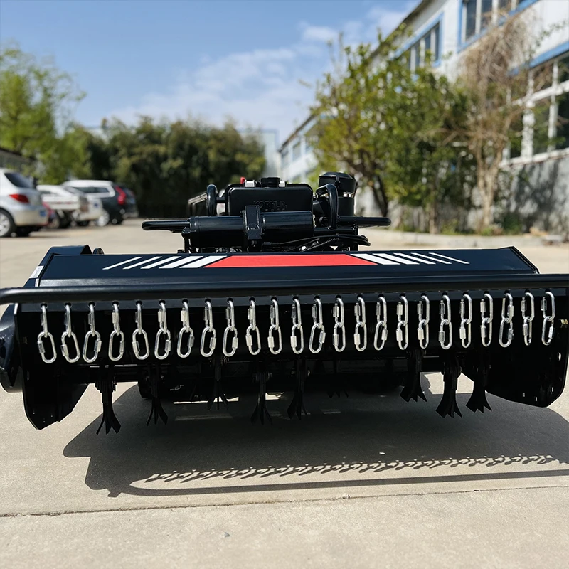 CE/EU/EPA Remote-controlled Tracked Lawn Mower Cutting Width 800mm Koop Engine One-key Start 4.5 Acres Per Hour Robotic Mower