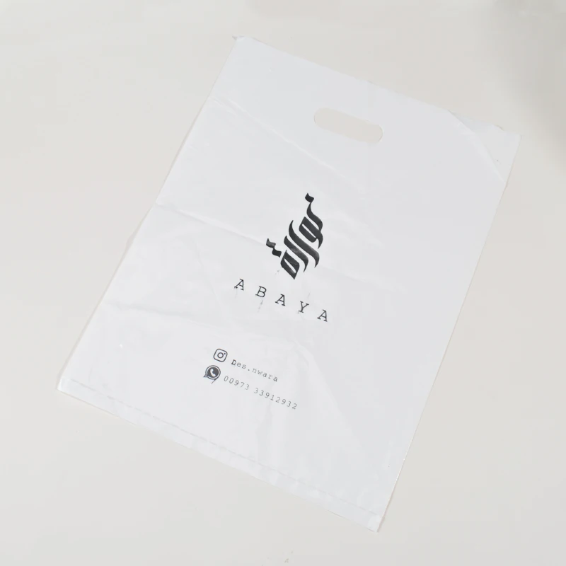 Print Die Cut 30cm X 40cm Plastic Shopping Bags With Handle Pe Gift Bag