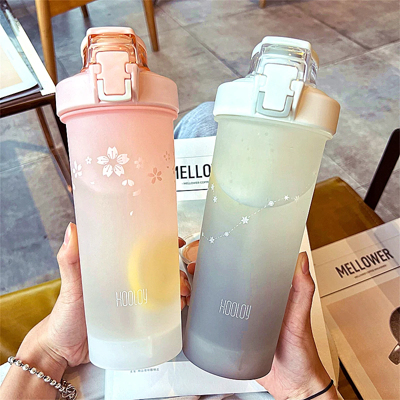 800ml Frosted Cute Shake Cup Portable Sports Couple Workout Cup With Straw Wholesale