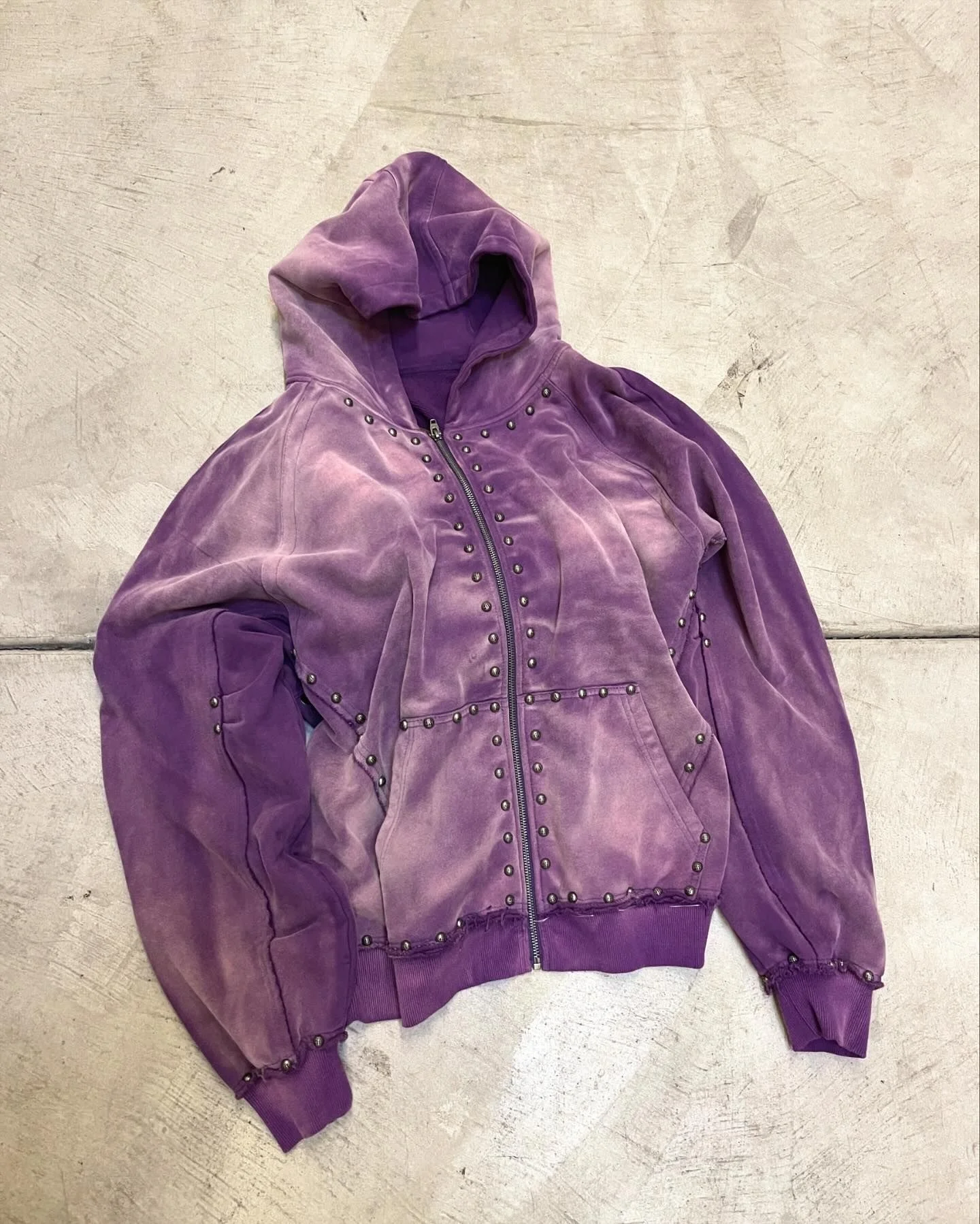 Hoddies Men Custom Distressed 500GSM Studded Heavyweight Vintage Blank Mineral Ash Garment Dye Sun Faded Acid Wash Hoodie Unisex gallery 3
