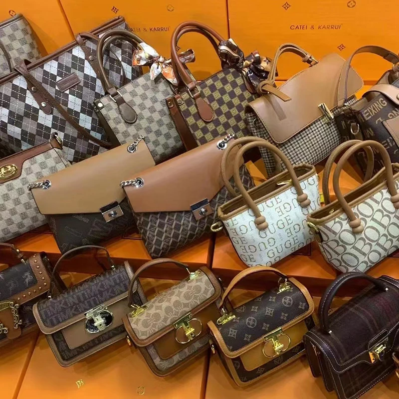 clearance used hand bags sale second hand branded designer mix style handbags for ladies 2024 stock bags for africa Alibaba