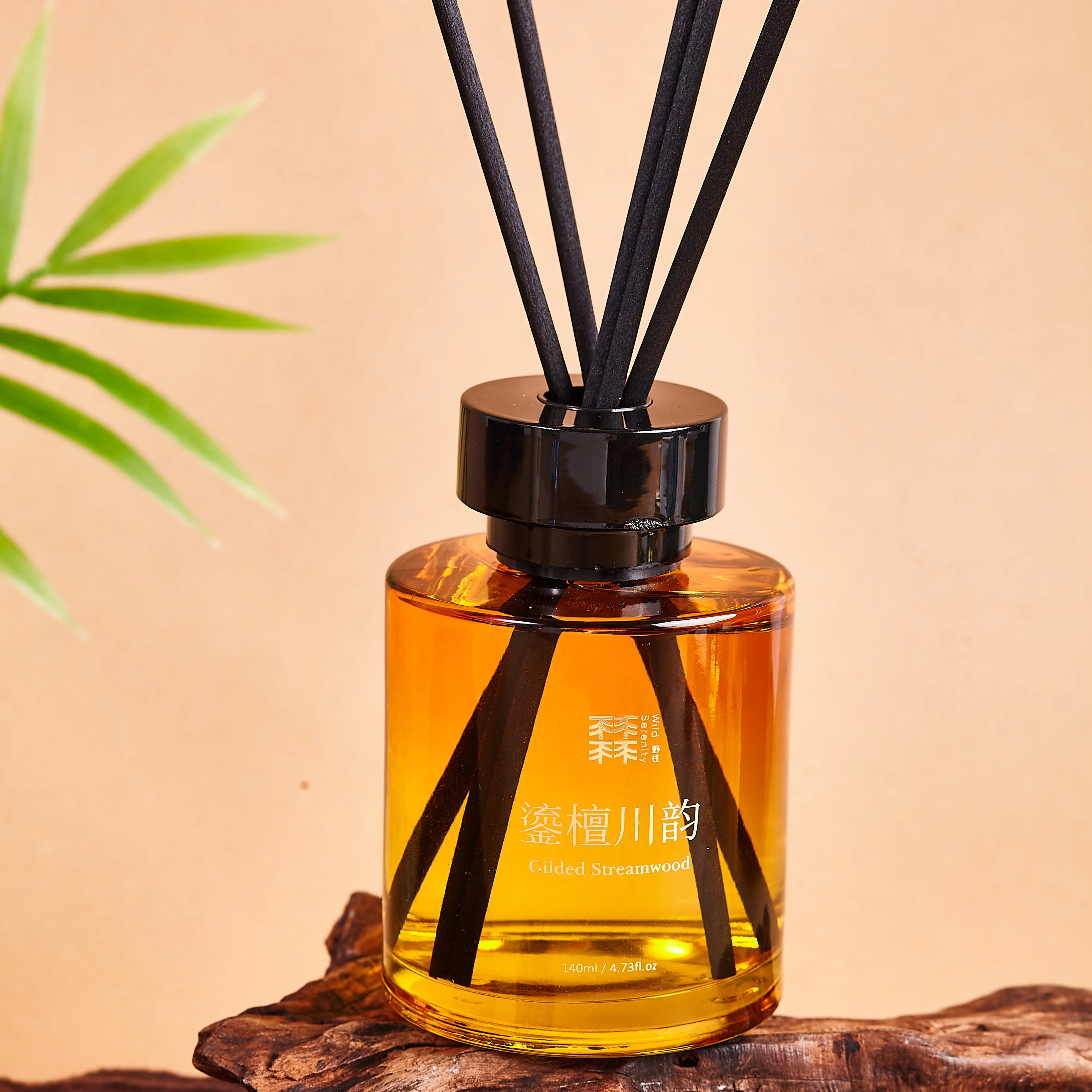 Newly Launched 140ml Home Decoration Reed Diffuser Natural Essential Oil Fragrance Diffuser with Aroma Sticks